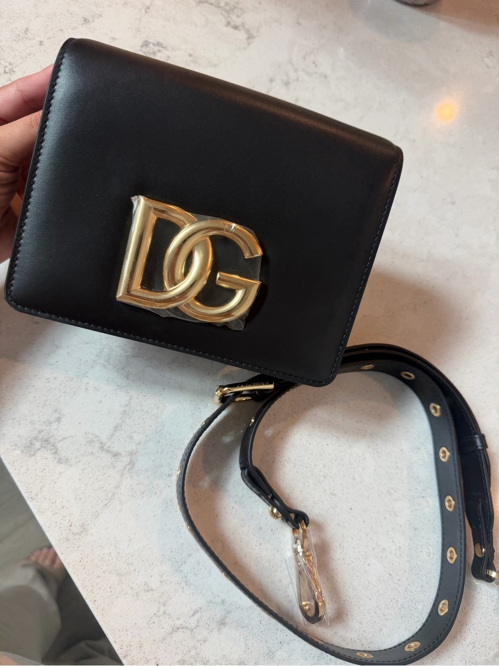 Dolce & Gabbana Black Leather Card & Key Holder with Gold DG Logo - Picture 2 of 7